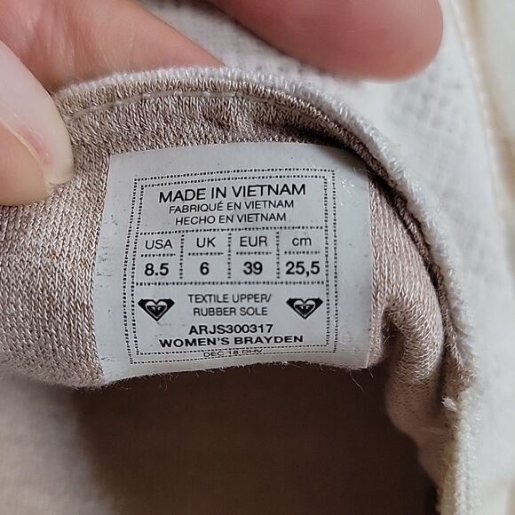 ROXY BRAYDEN WHITE SLIP-ON CANVAS SHOES, SIZE 8.5 - Picture 8 of 8